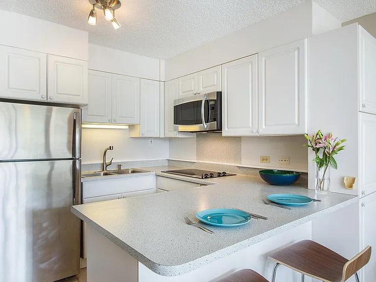 3151 Monsarrat Ave #403 — Photo 5