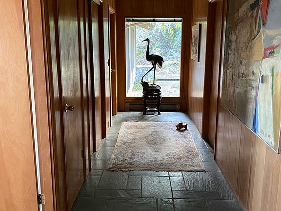 4th image of 104 Niemann Ln