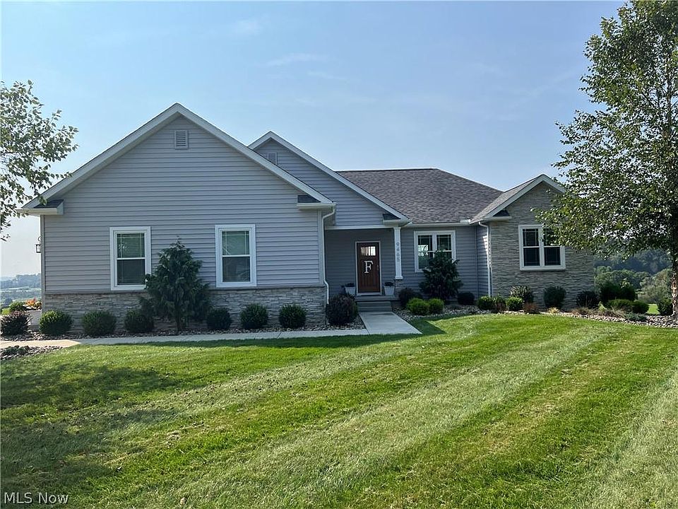 1st image of 9465 Country Club Estate Dr