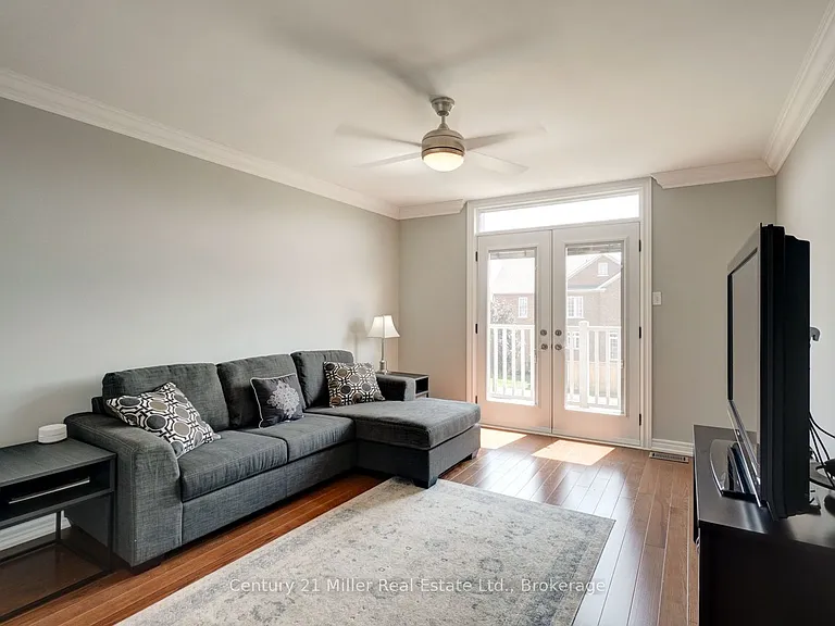 8 Watercliff Pl — Photo 24