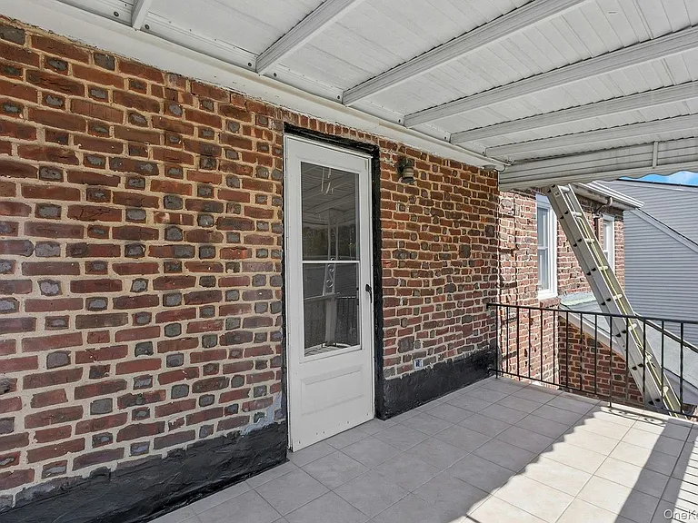 64 Lyons Rd — Photo 38