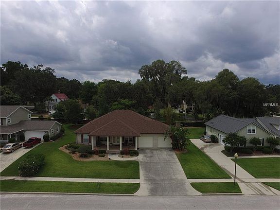 2nd image of 3 Oakland Pointe Cir