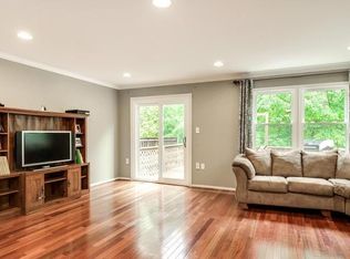 14514 Creek Branch Ct, Centreville, VA 20120