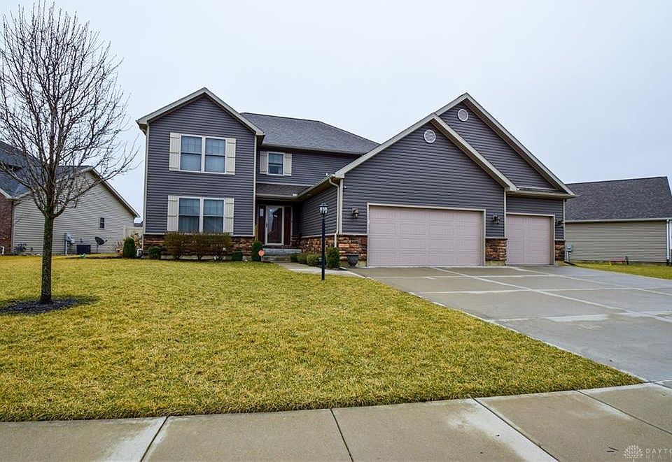 1st image of 2619 Shady Tree Dr