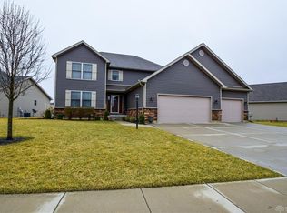 2619 Shady Tree Dr, Troy, OH 45373