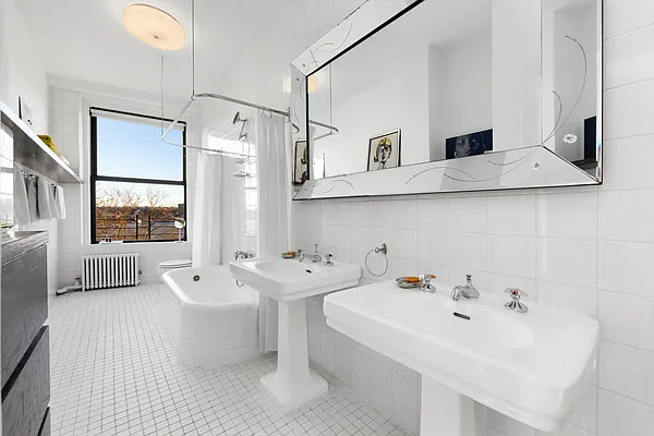 Rented by Douglas Elliman | media 17