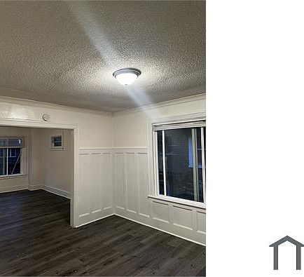 2nd image of 2738 Columbus Ave
