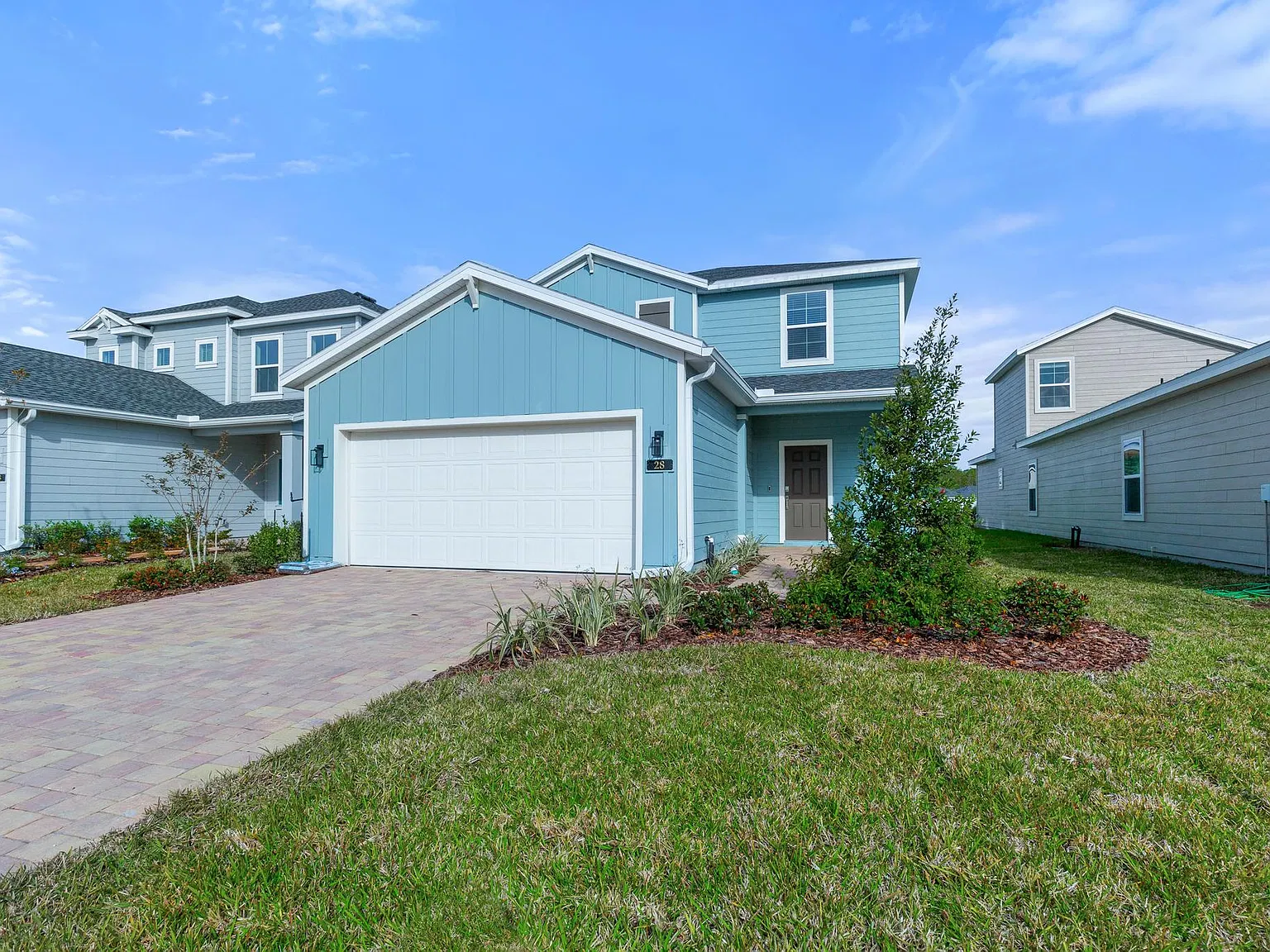 4 bed, 2088 sqft, $2,625 — Photo 2