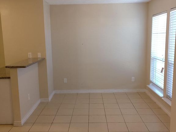 Seperate dining area