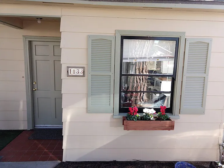 1133 Oliver Ave — Photo 18