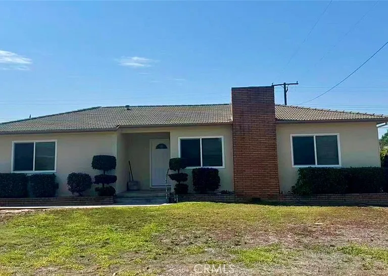 1502 E Thelborn St — Photo 1
