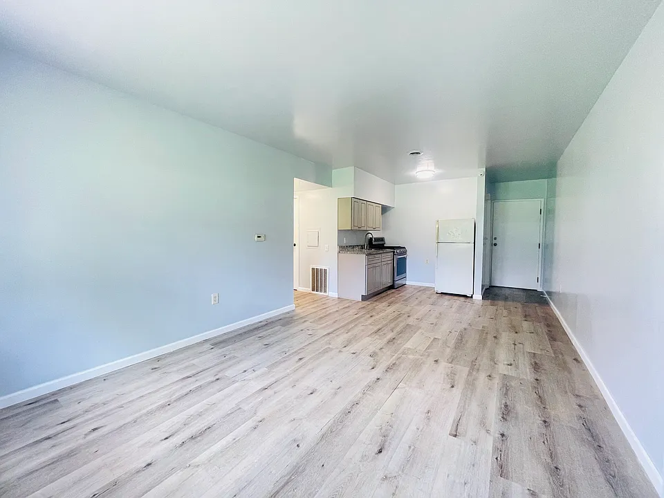 2511 Freeport Rd