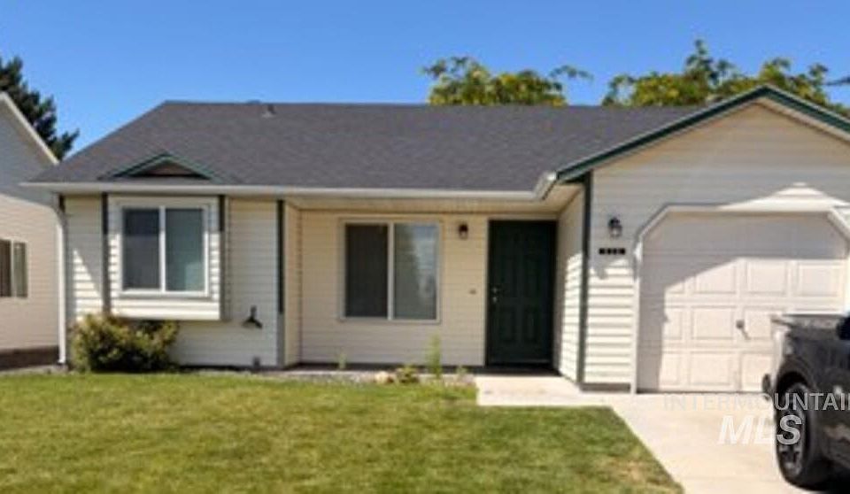 1st image of 936 Shoshone Ave