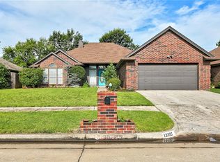 13105 Cloverleaf Ln, Oklahoma City, OK 73170