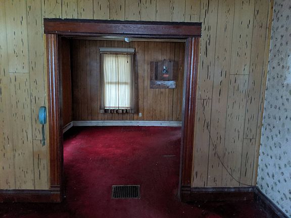 5th image of 249 Primrose Ave