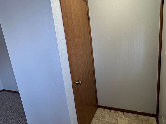 4th image of 301 15th St NE #3
