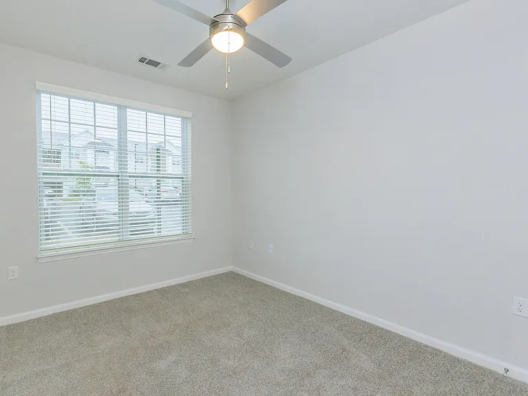 Riverstone Apartments at Long Shoals — Photo 69
