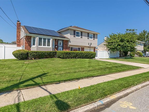2nd image of 92 Forsythia Ln
