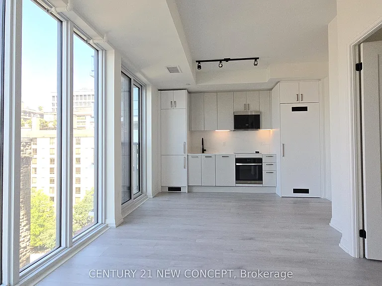280 Dundas St W #714 — Photo 10