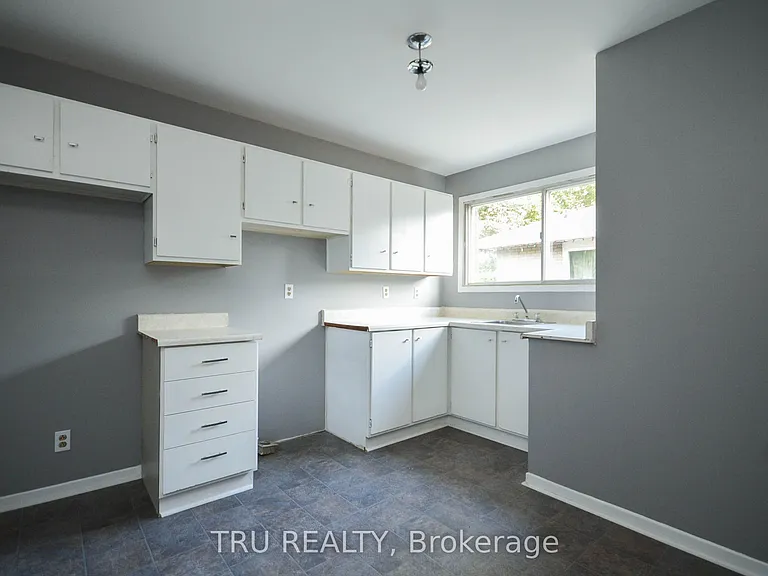 2428 Iris St #A — Photo 14