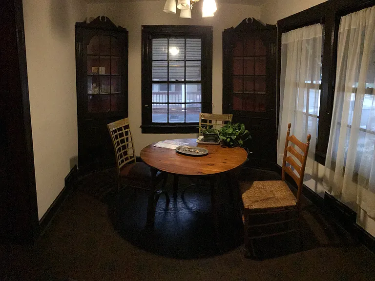 E Sprague St — Photo 1