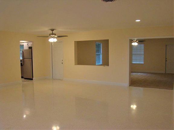 LR VIEW TO FAMILY ROOM