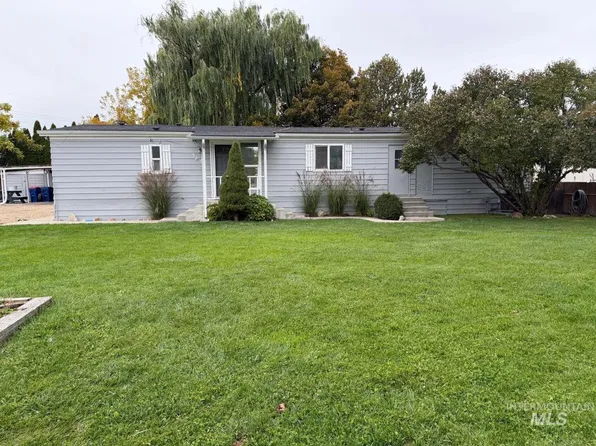 585 Conover St, Eagle, ID 83616