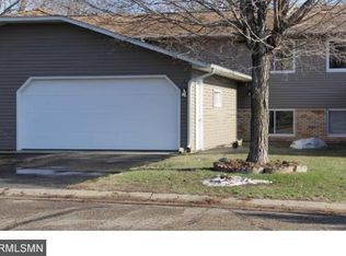 210 Candlestick Cir, Annandale, MN 55302