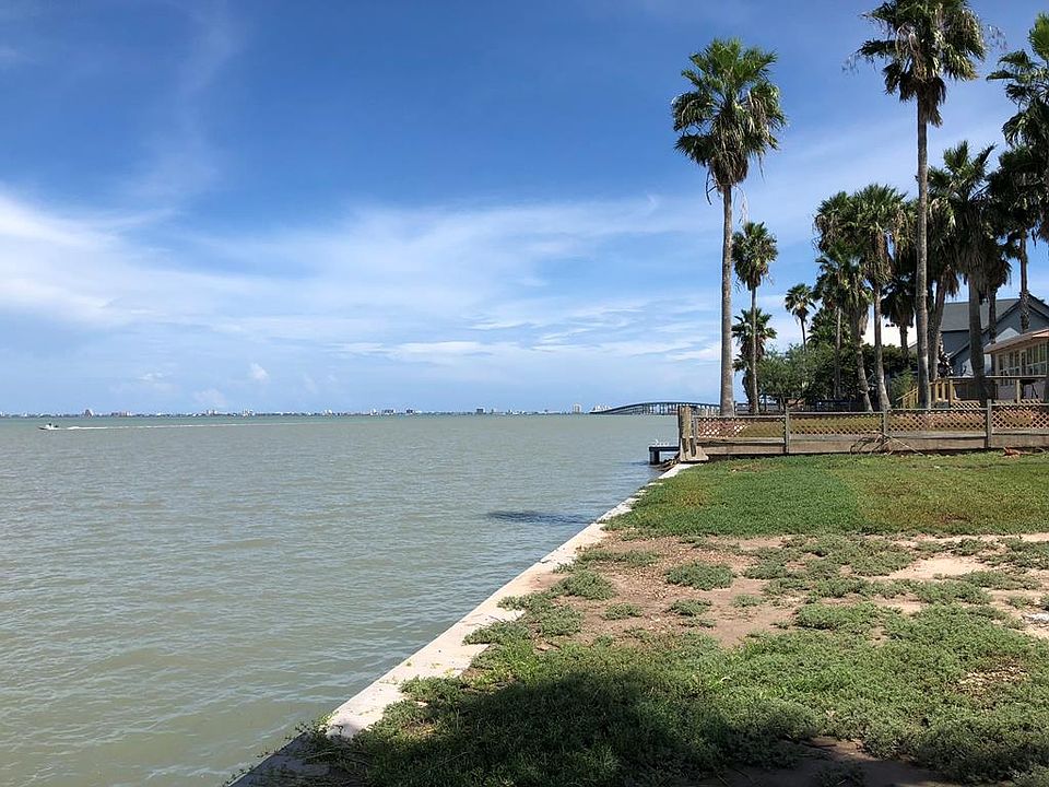 1st image of 1008 N Shore Dr