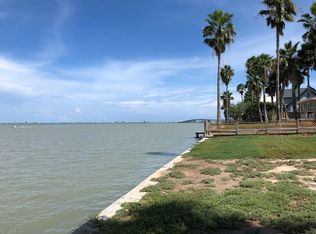 1008 N Shore Dr, Port Isabel, TX 78578