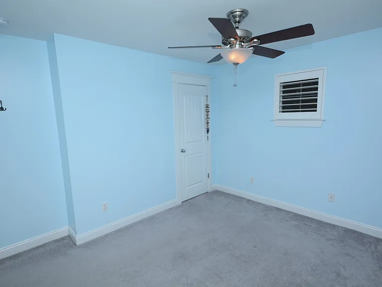 4116 Pretty Lake Ave — Photo 6