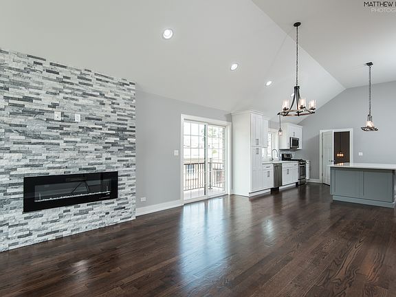 5th image of 7833 Narragansett Ave