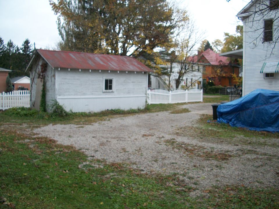 Building Photo 3