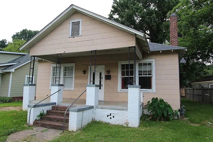 241 Marion St