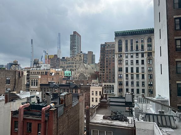 3rd image of 160 W 73rd St APT 7f