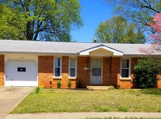 1425 W Berkeley St, Springfield, MO 65807