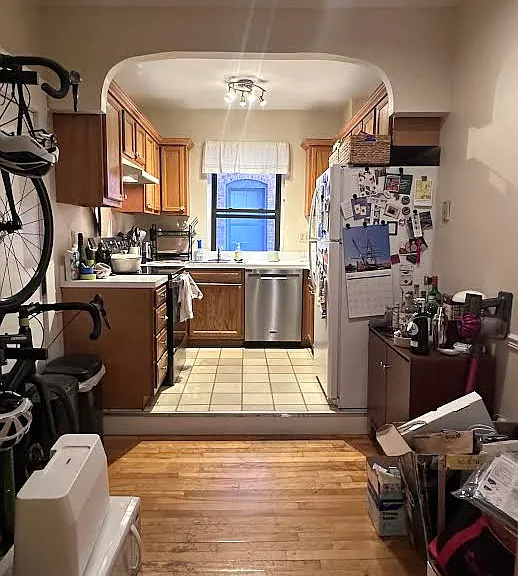 4-1100 Beacon St — Photo 5