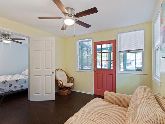 2nd image of 1021 Michigan Dr W APT A