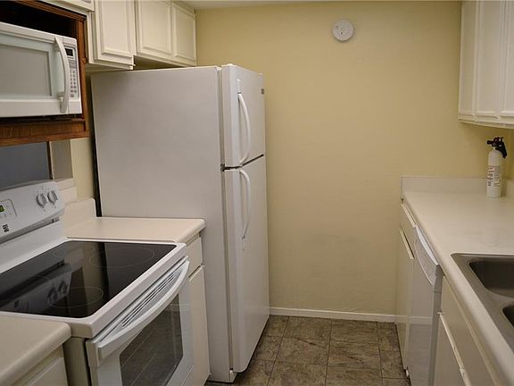 5th image of 2831 Ursa Cir