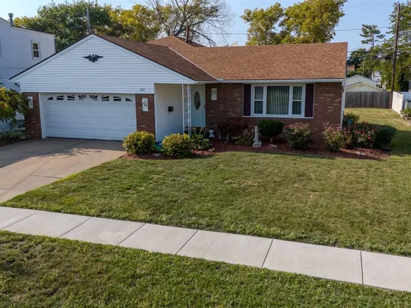 605 52nd St, Sandusky, OH 44870