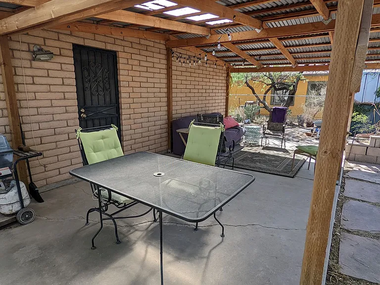 1344 W Delaware St — Photo 7