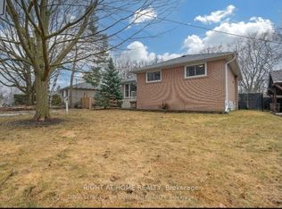 38 Jasper Dr, Aurora, ON L4G 3B9