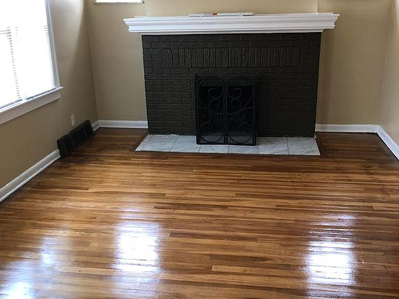 2nd image of 15436 Birwood St
