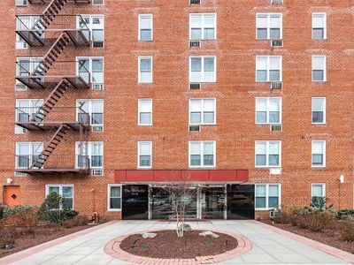 210-50 41st Ave #5h, Flushing, NY, 11361