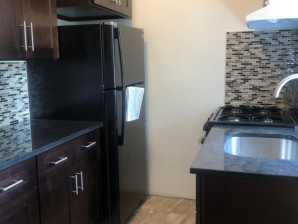 1st image of 612 Palisade Ave #2