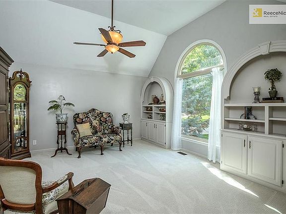 Formal living room/Music Room/Home office