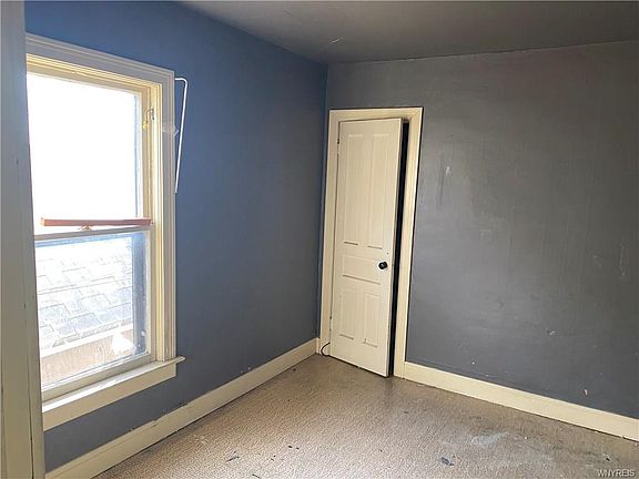 3rd image of 266 Brinkman Ave