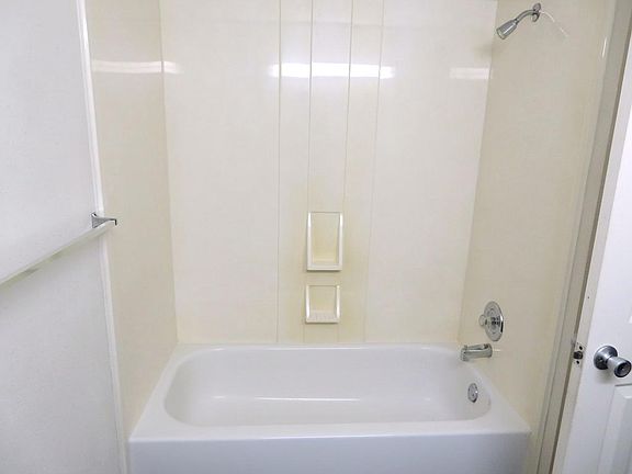 2nd image of 1619 University Ave APT 3