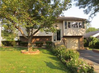 824 Nantucket Cir, Bethlehem, PA 18015