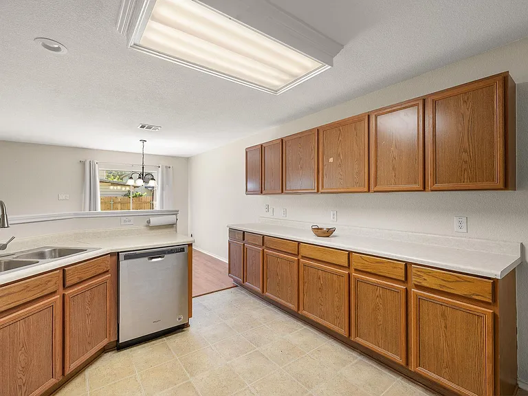 5525 Victory Gallop Dr — Photo 11